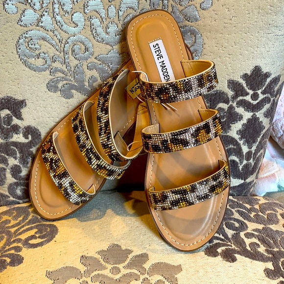 Steve Madden Shoes - SOLD🆕STEVE MADDEN Bling leopard slides Sz8.5